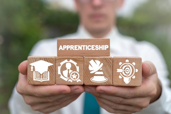 How Registered Apprenticeship Benefits Employers and… - EDSI